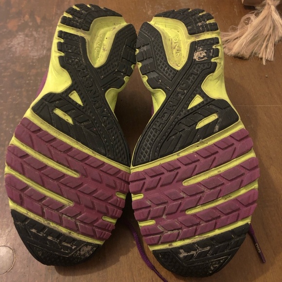 Brooks Launch 3 Women's Purple Running Shoes - Picture 11 of 12